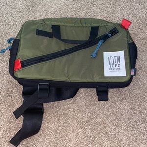 Like New Topo Designs Quick / Fanny Pack